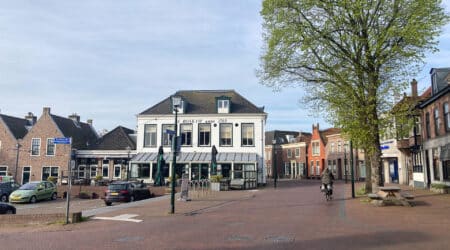 De Roskam ter hoogte van de Turfmarkt en de Rijnstraat